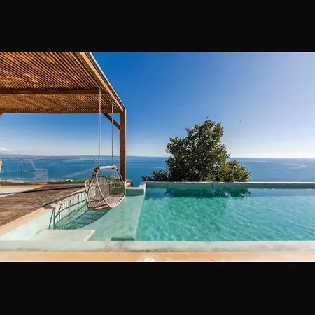 Panorama Infinity Pool Villa