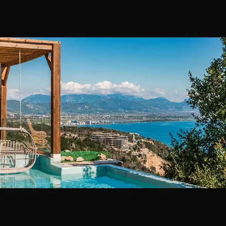 Panorama Infinity Pool *